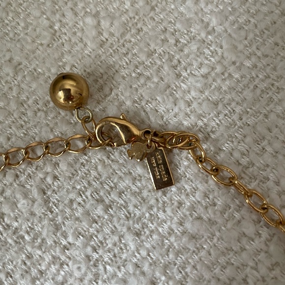 Kate Spade tortoiseshell necklace, with gold accents. - Picture 4 of 4